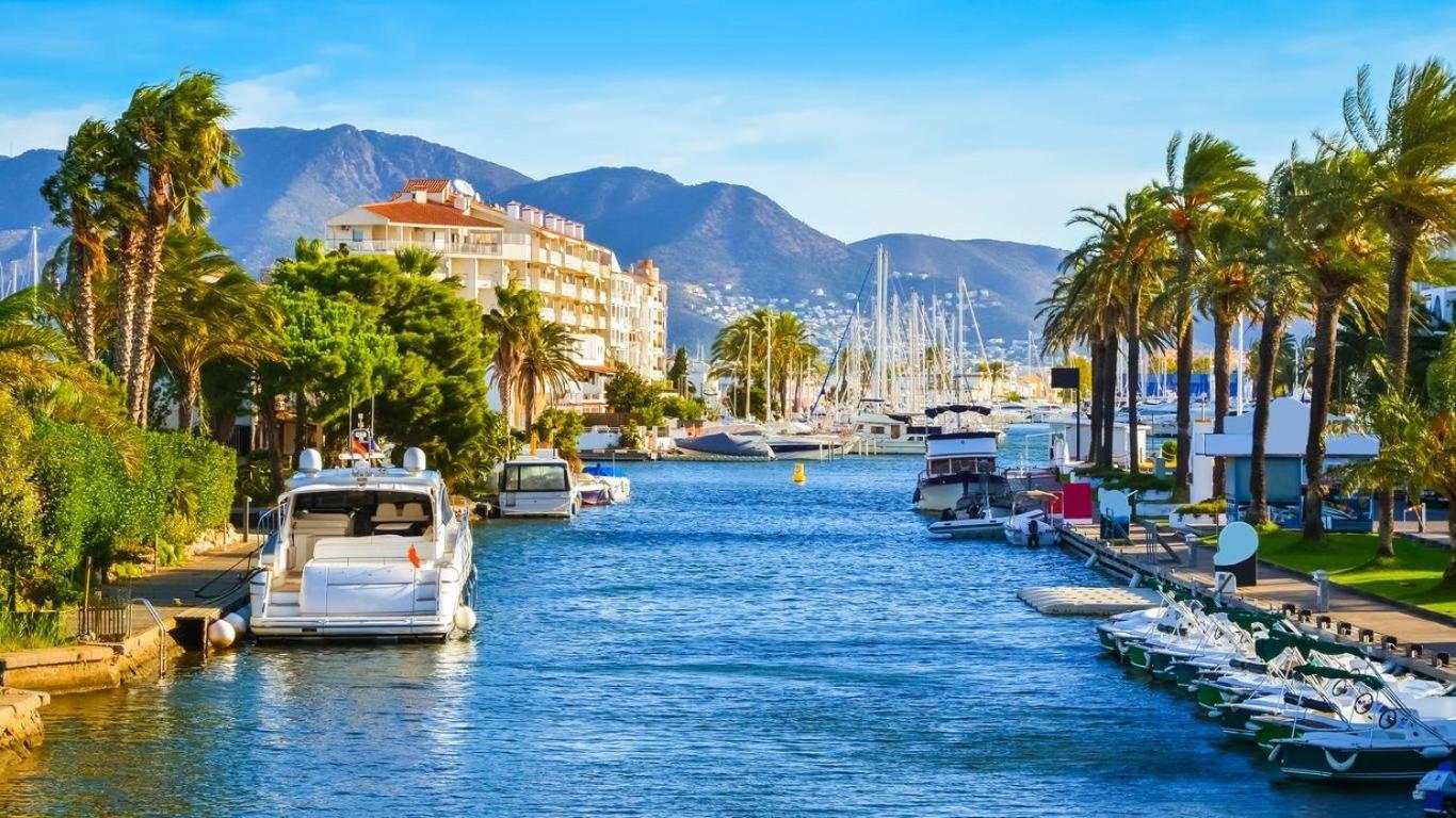 Vistas Frontales Al Mar Lägenhet Empuriabrava Exteriör bild