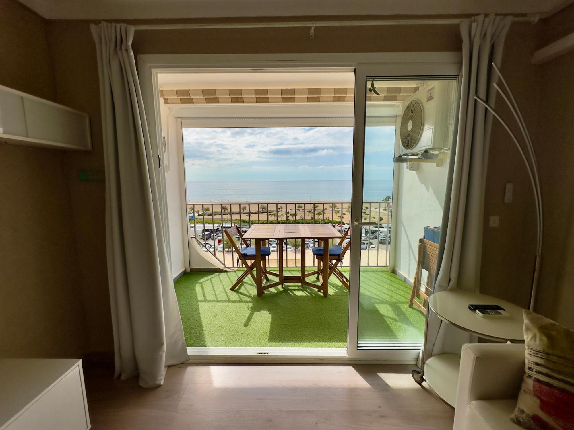 Vistas Frontales Al Mar Lägenhet Empuriabrava Exteriör bild